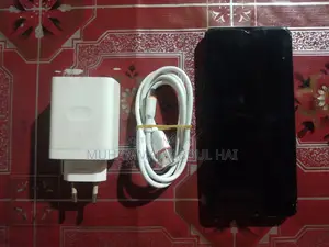 স্যামসাং গ্যালাক্সি এ১২ ৬৪ জিবি ব্ল্যাক