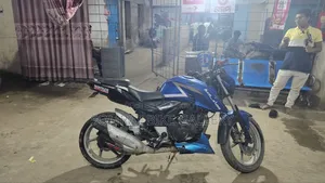 TVS Apache 160 4V 2018 Blue