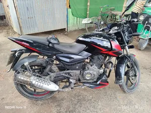 বাজাজ পালসার ১৫০ ২০২১ ব্ল্যাক
