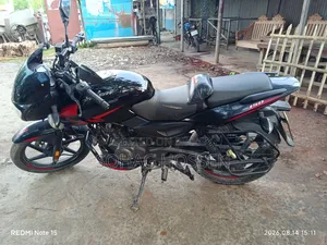 বাজাজ পালসার ১৫০ ২০২১ ব্ল্যাক