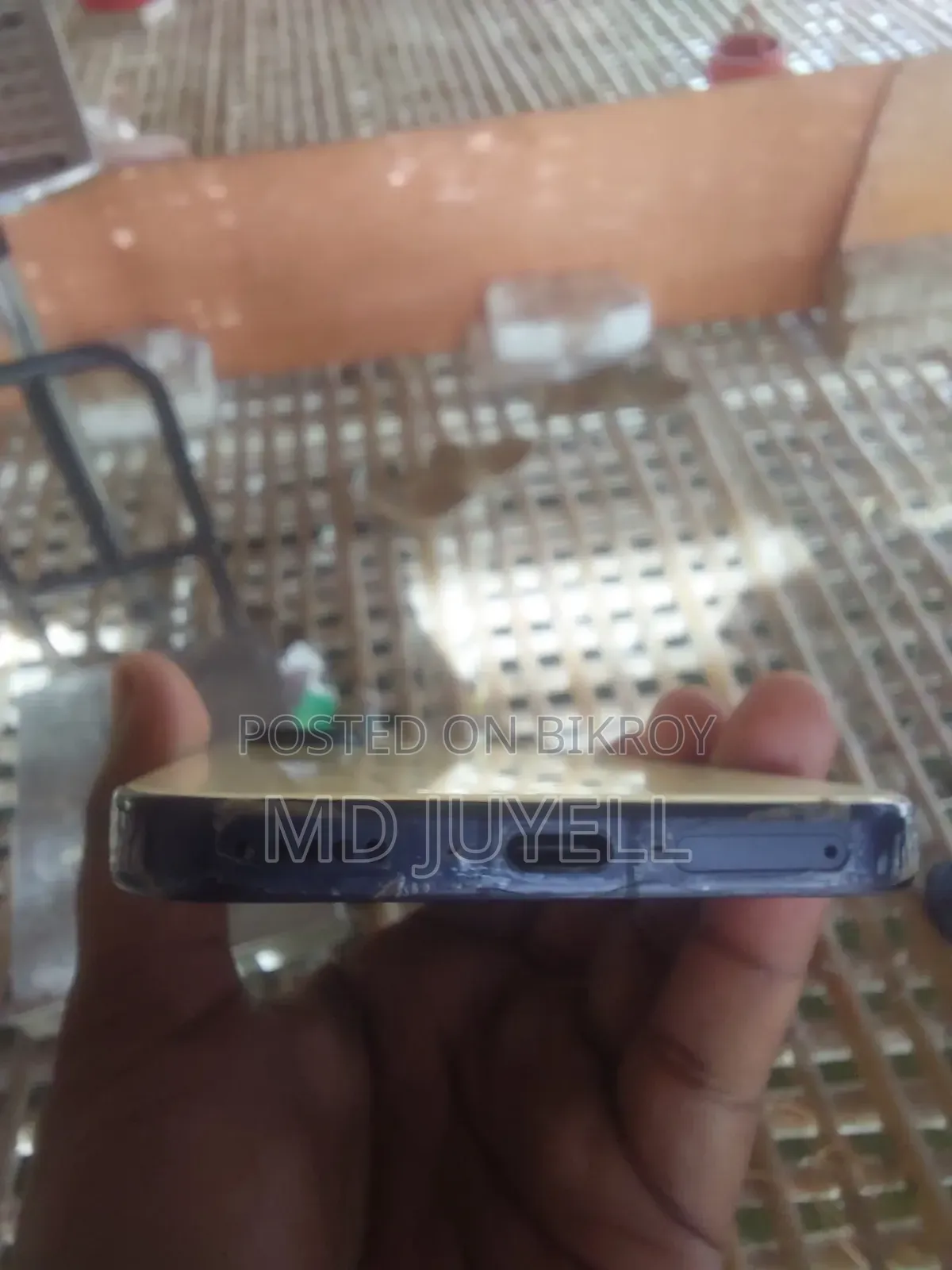 Vivo X200 FE 256 GB Gold