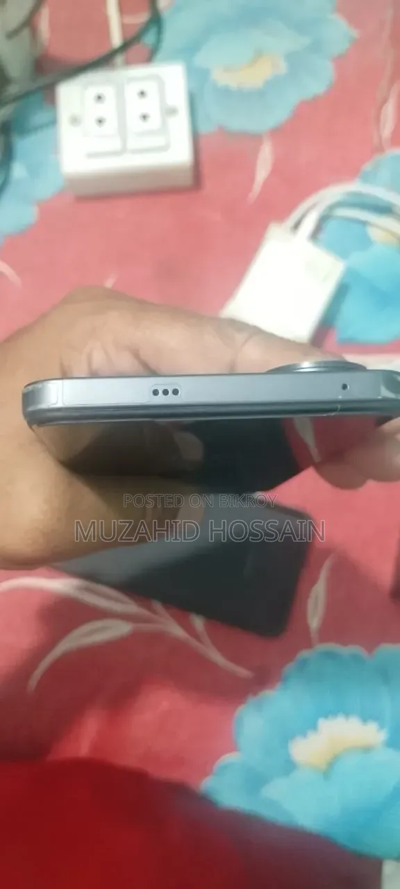 নতুন ভিভো ভি৬০ লাইট ৪জি ২৫৬ জিবি ব্ল্যাক