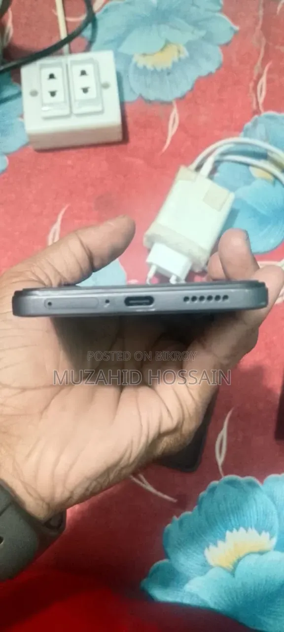 নতুন ভিভো ভি৬০ লাইট ৪জি ২৫৬ জিবি ব্ল্যাক