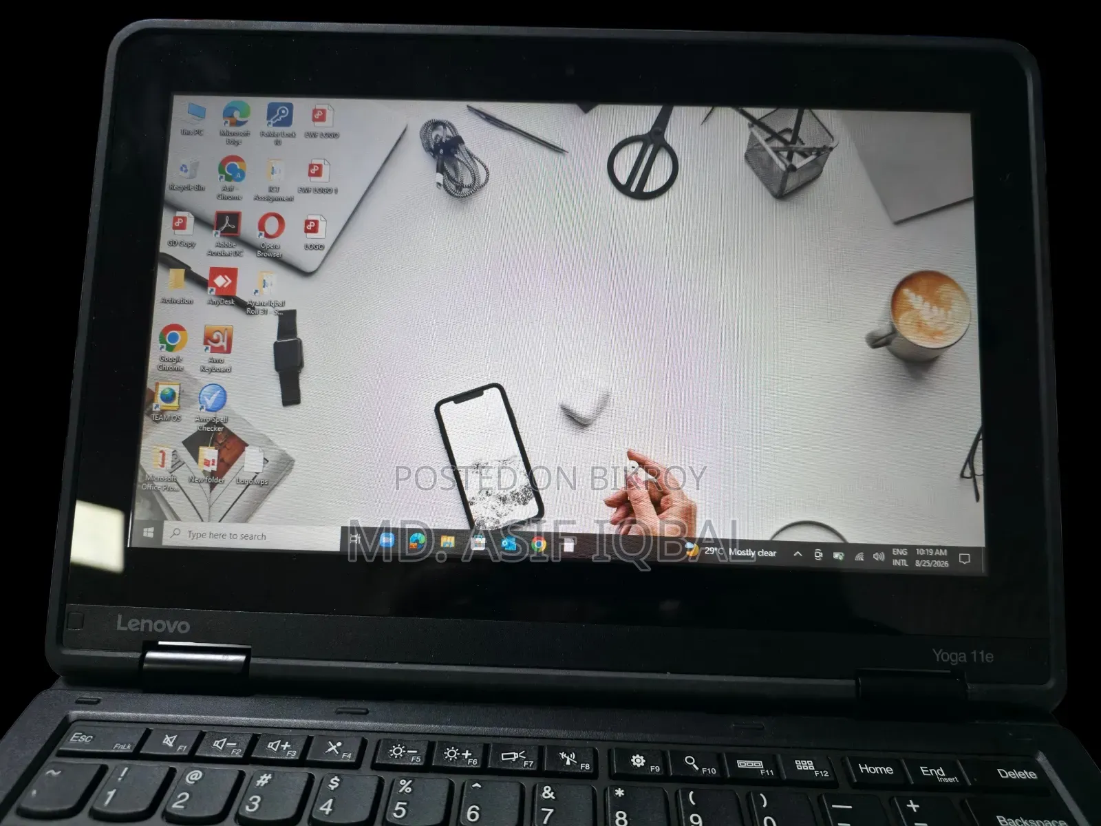 Laptop Lenovo Yoga 11e 8.00 Gigabytes Intel Celeron Solid State Drive 128 Gigabytes