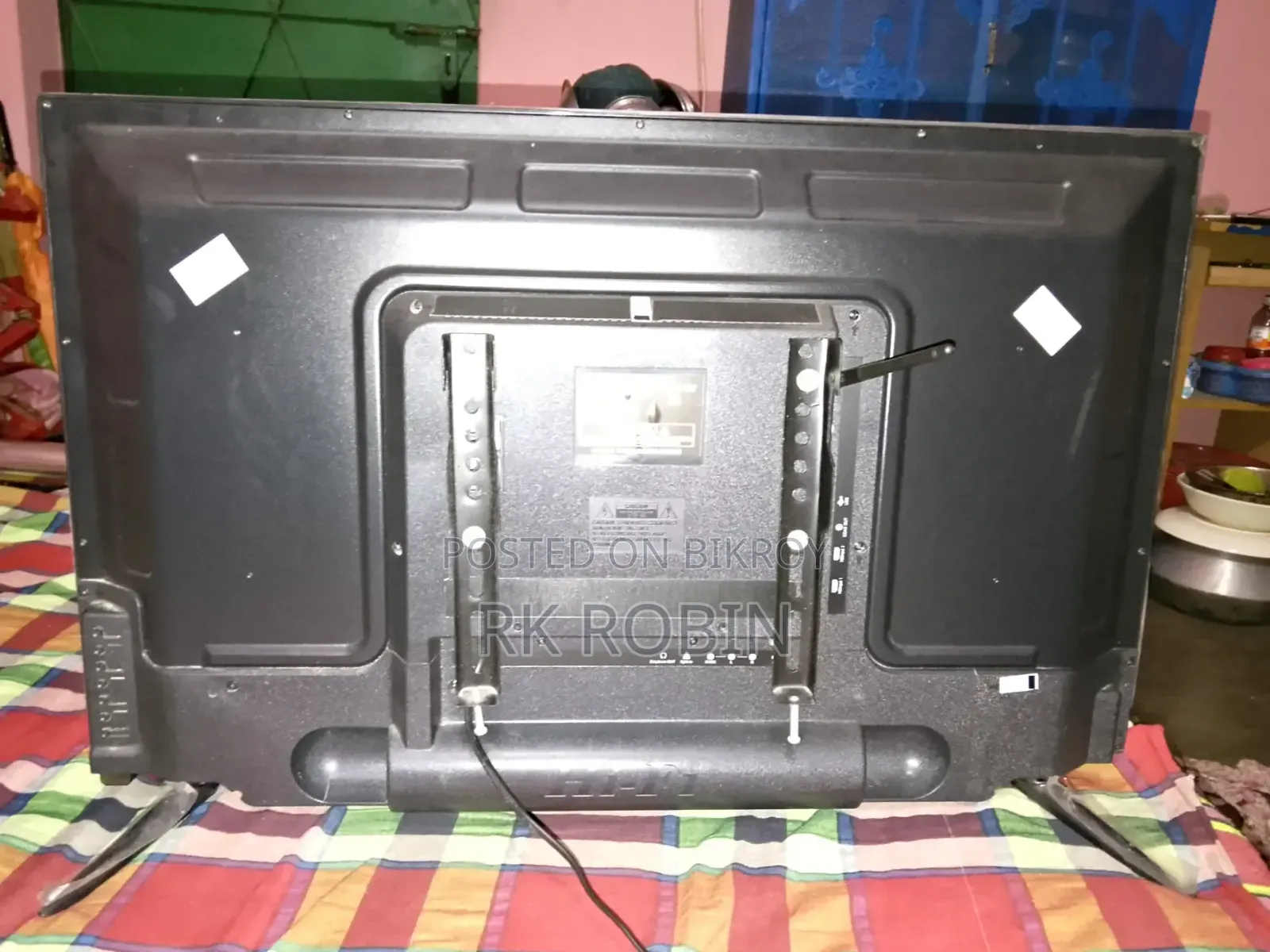 এন্ড্রোয়েড টিভি বিক্রয় হবে ব্র্যান্ড নিউ