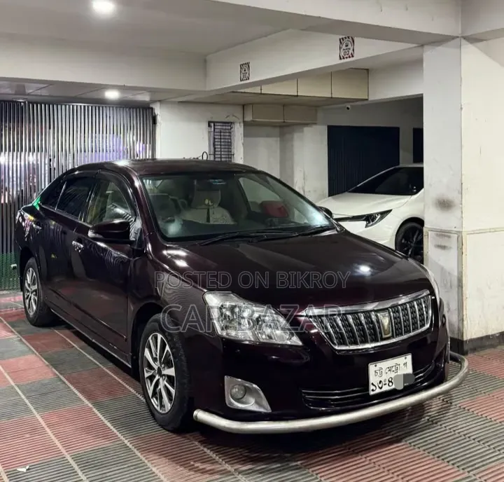 Toyota Premio 1.5 Front-Wheel Drive 2015 Maroon