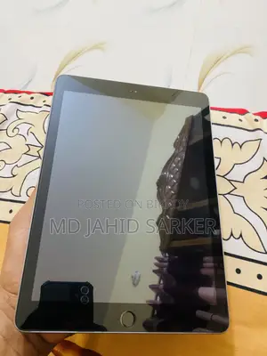 অ্যাপল আইপ্যাড ৯.৭ ৩২ জিবি রূপালী