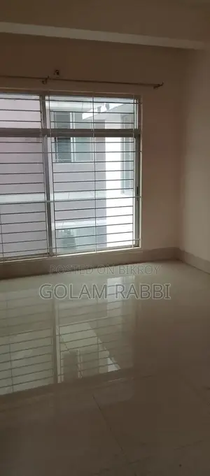 গোলাম রাব্বি, বসুন্ধরায় ফার্নিশড ৩ বেডরুমের অ্যাপার্টমেন্ট বিক্রয়