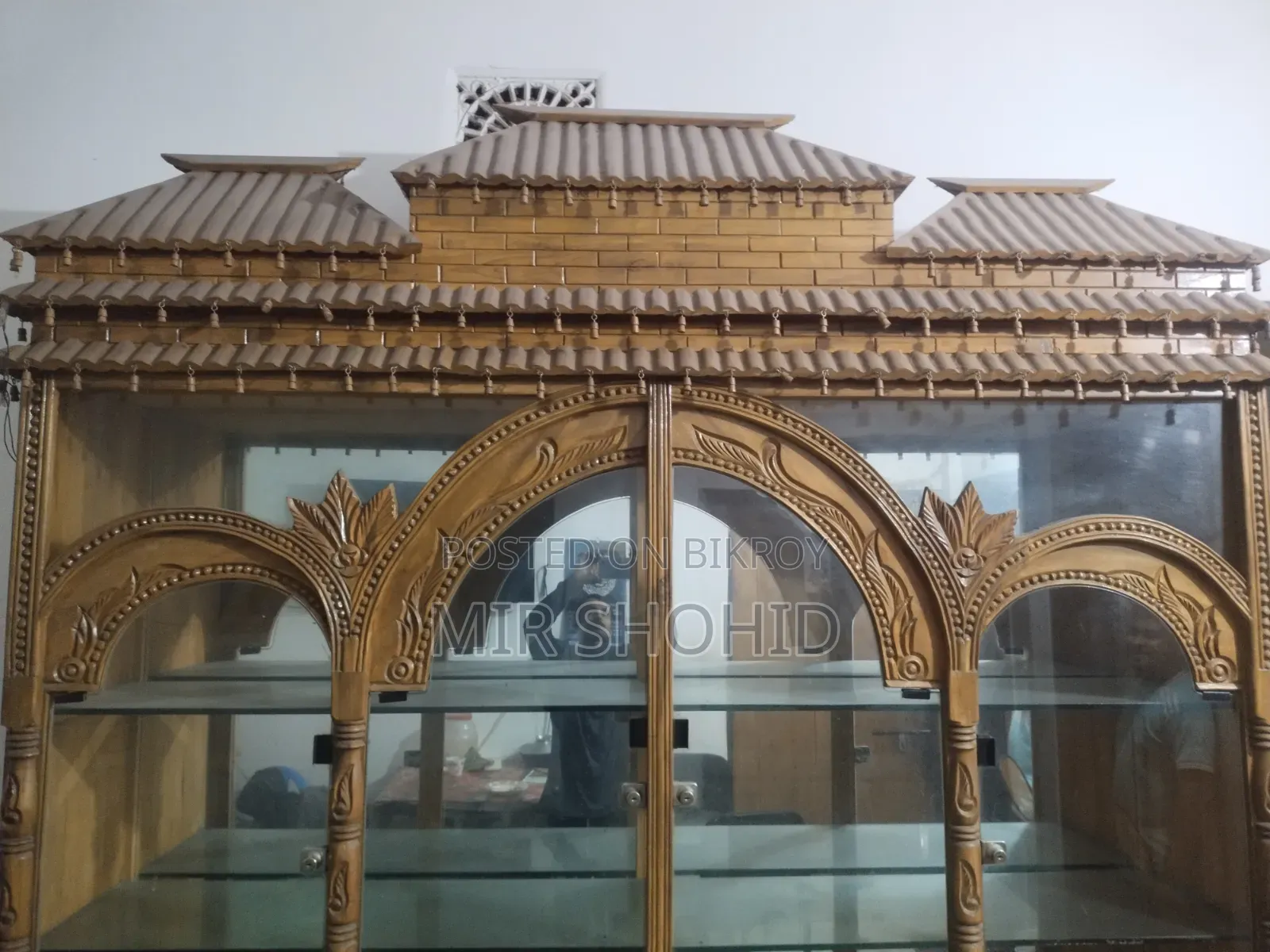 Wall Showcase