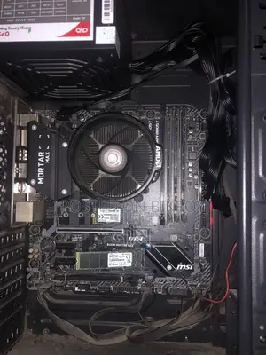 Desktop Computer MSI Model 12GB AMD Ryzen 5 SSD 350GB