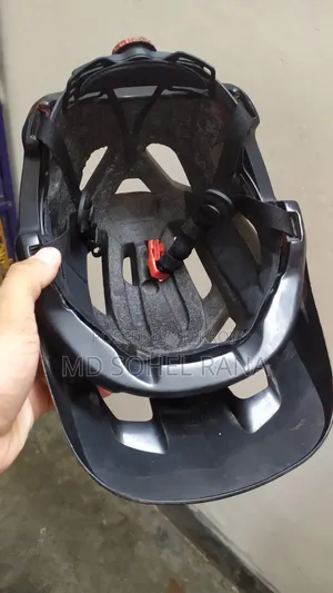বাইসাইকেল হেলমেট