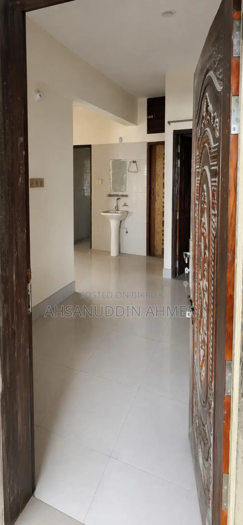 গাজীপুর সদরের রূপালী গার্ডেনে বিক্রয়ের জন্য সজ্জিত ৩-বেডরুমের অ্যাপার্টমেন্ট