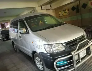 টয়োটা নোয়া ২.০ এফডব্লিউডি (৮ সিটার) ২০০৫ সিলভার