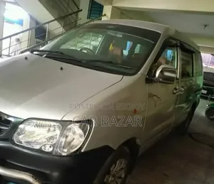 Toyota Noah 2.0 FWD (8 Seater) 2005 Silver