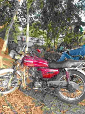 Suzuki 1998 Red