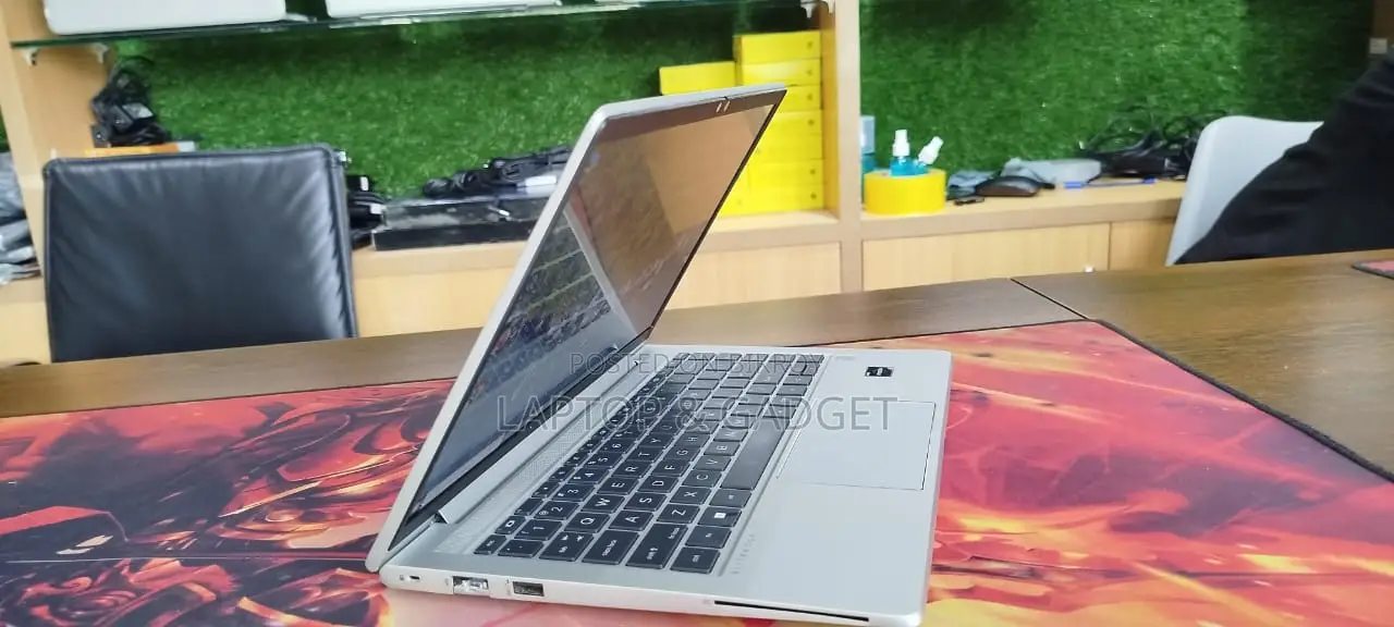 Laptop HP 8gb Amd Ryzen 5 SSD 256gb