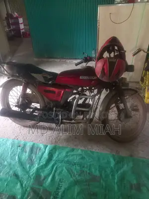 Suzuki 1998 Red