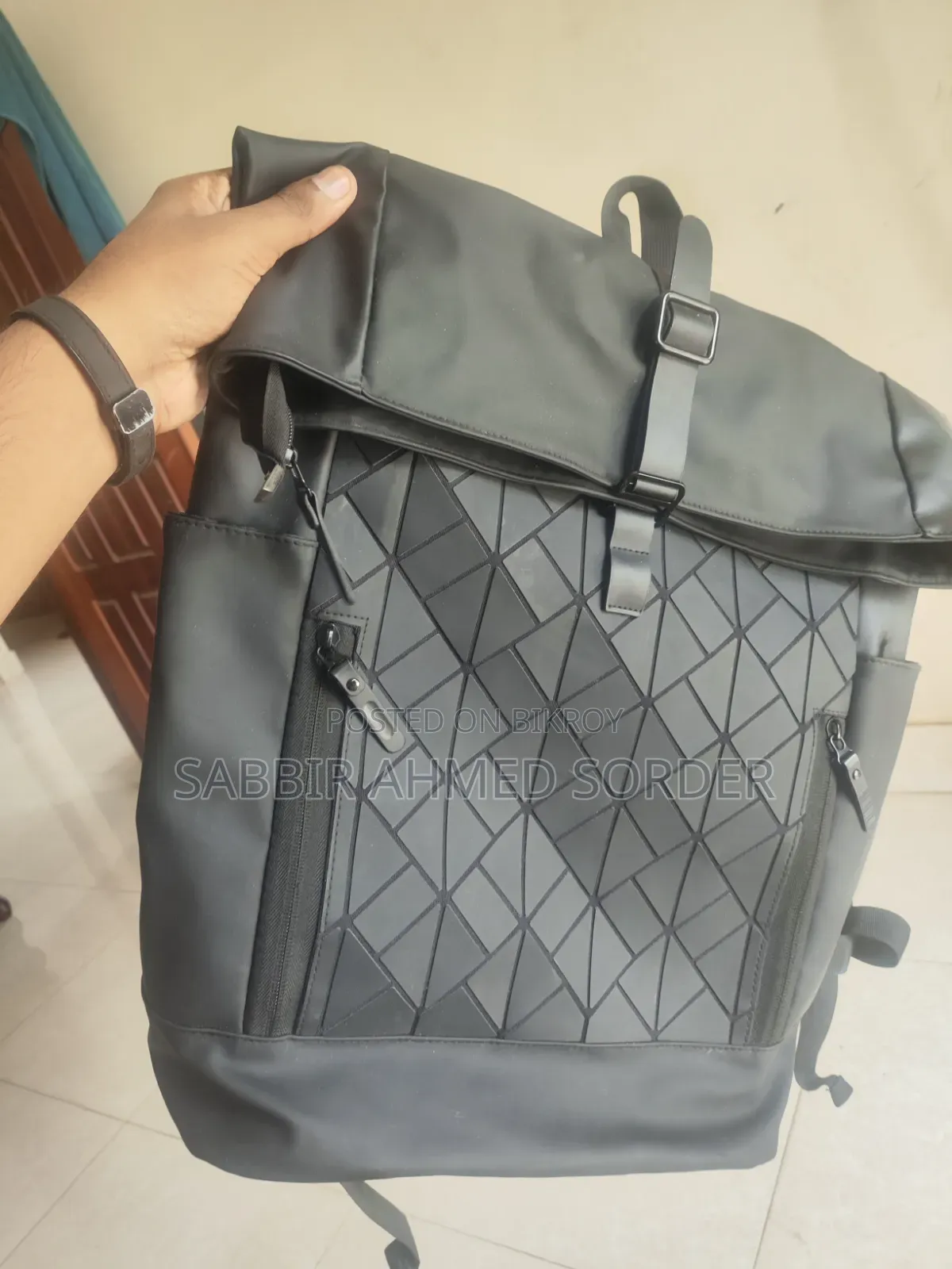 Sendera Men's Backpack, Large Capacity, Waterproof Casual Travel Bag