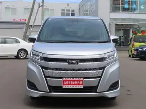টয়োটা নোয়া ২০২১ সিলভার