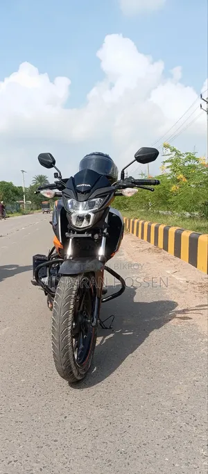 Honda Hornet 2022
