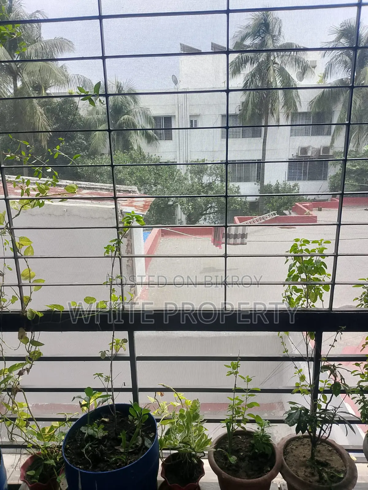 3bdrm Apartment in White Property, Mohammadpur for Sale