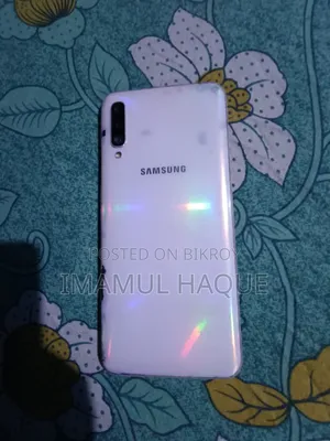 স্যামসাং গ্যালাক্সি এ৫০ ১২৮ জিবি হোয়াইট