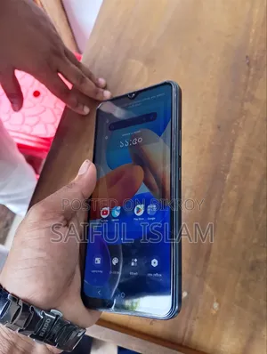 Vivo 8 GB Gold
