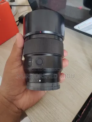 Sony 85mm 1.8 Lens