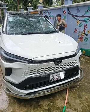 টয়োটা করোল্লা ক্রস এলই ২০২৬ পার্ল