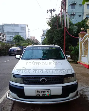 টয়োটা প্রবক্স ২০১১ হোয়াইট