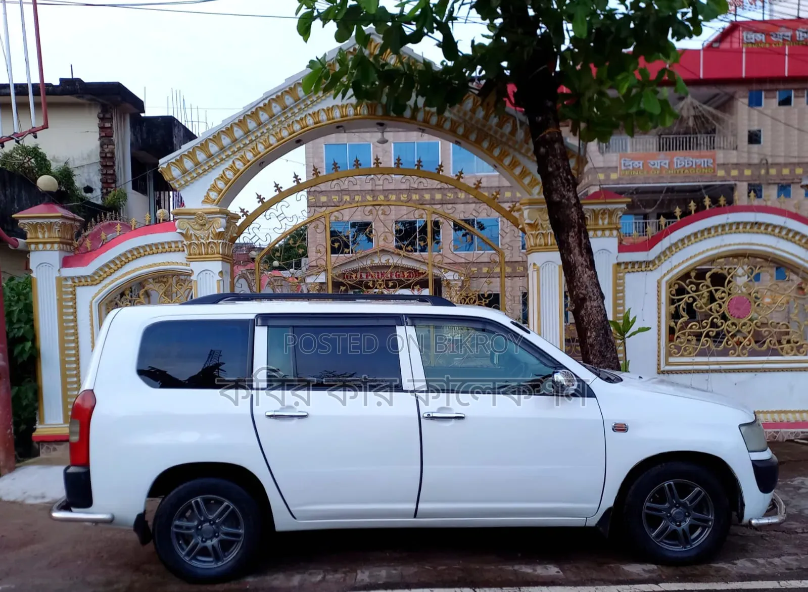 টয়োটা প্রবক্স ২০১১ হোয়াইট