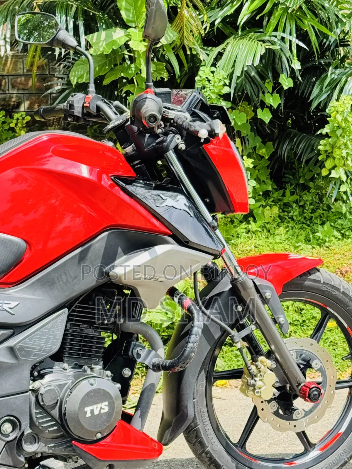 TVS Raider 125 2023 Red