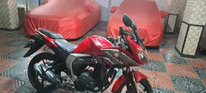 Yamaha Fazer V2 2022 Red