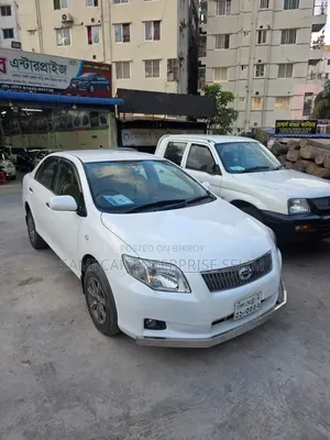 টয়োটা এক্সিও ২০০৮ সাদা