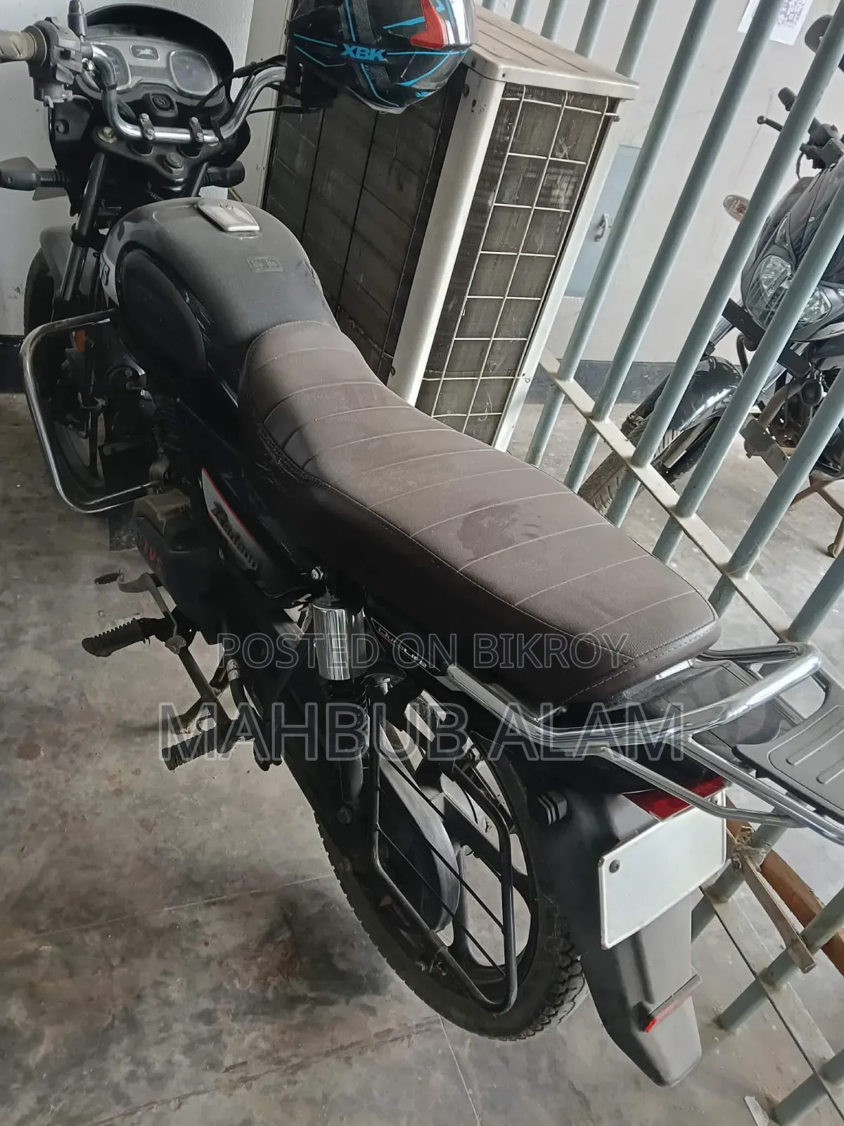 TVS Radeon 2021 Black