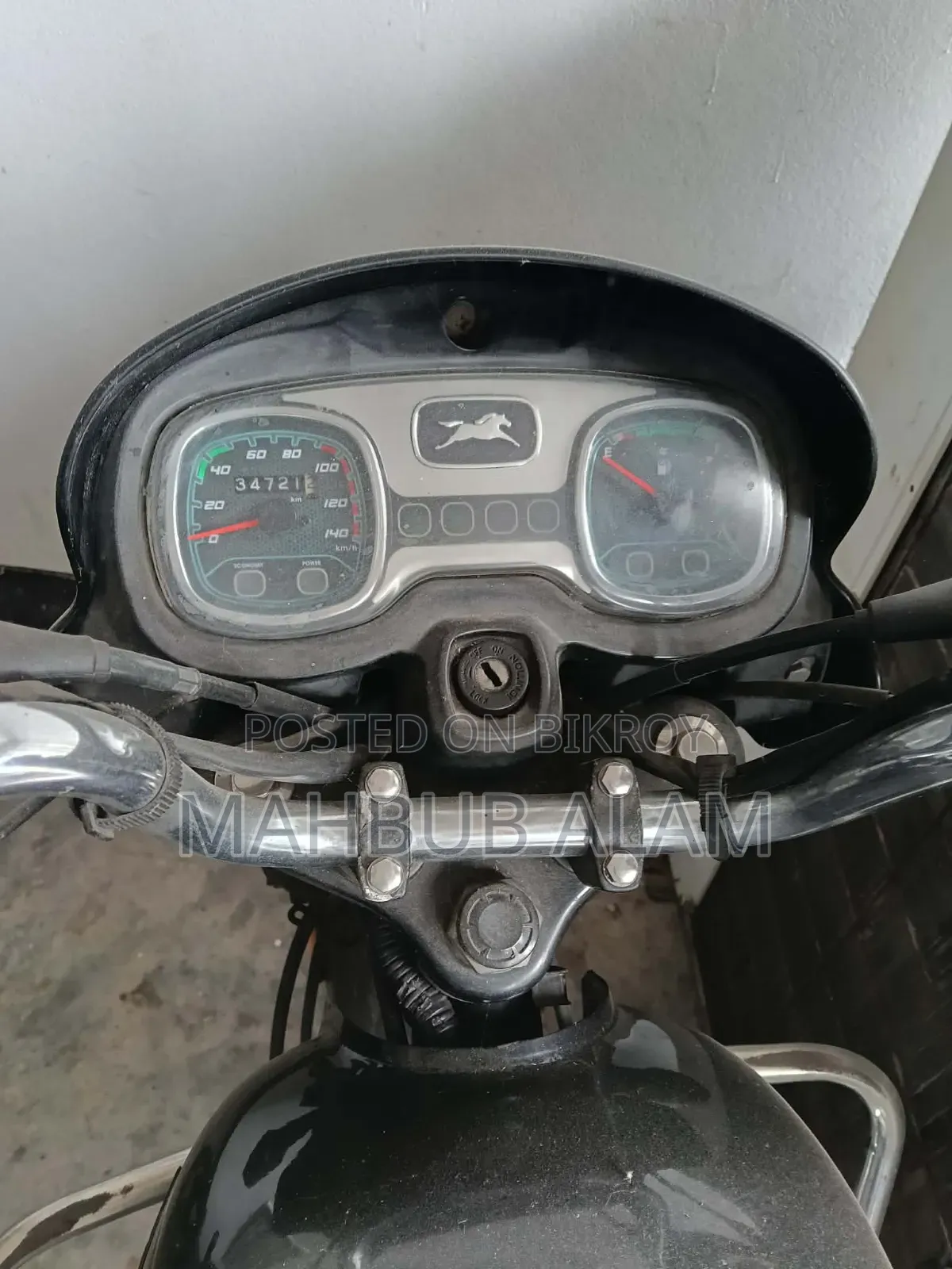 TVS Radeon 2021 Black