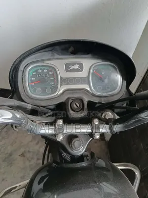 TVS Radeon 2021 Black