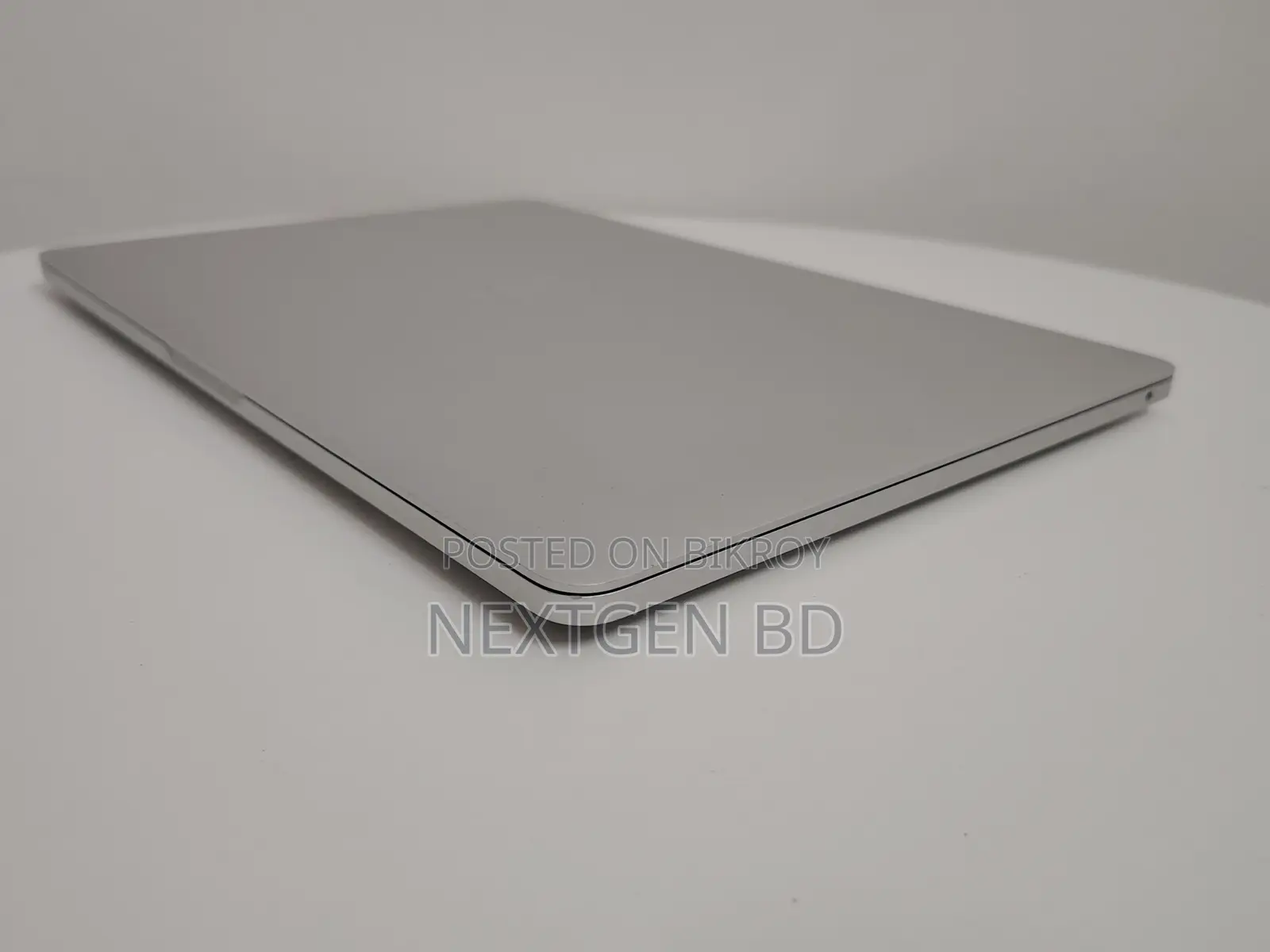 Laptop Apple MacBook Pro 2020 8GB Intel Core I5 SSD 256GB
