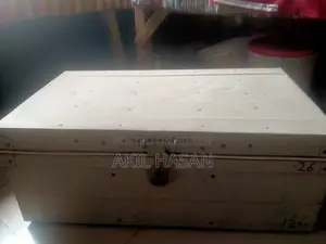 ঘরের আসবাবপত্র