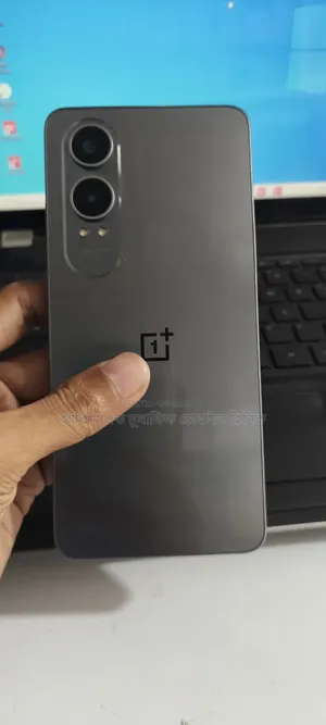 ওয়ানপ্লাস নর্ড সিই৪ লাইট ২৫৬ জিবি কালো