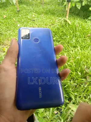 টেকনো স্পার্ক ৬ এয়ার ৩২ জিবি নীল