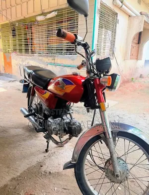 Honda 2002 Red
