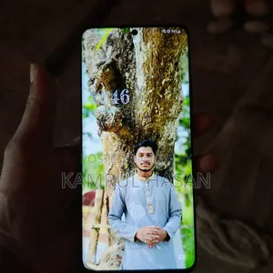 স্যামসাং গ্যালাক্সি এ৮২ ৫জি (গ্যালাক্সি কোয়ান্টাম ২) ১২৮ জিবি গোল্ড