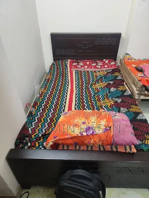 সেকেন্ড হ্যান্ড সিঙ্গেল খাট বিক্রয় হবে