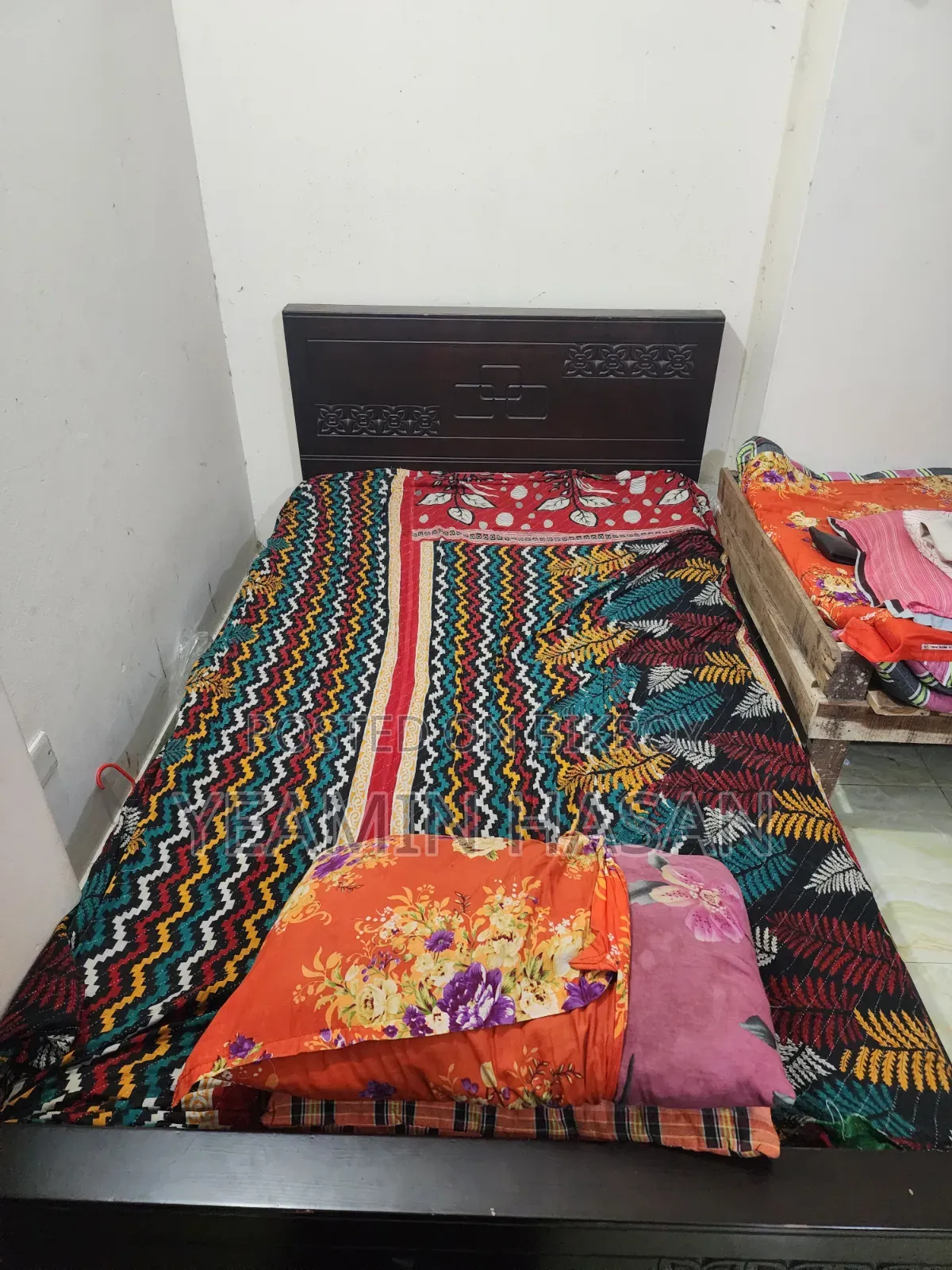 সেকেন্ড হ্যান্ড সিঙ্গেল খাট বিক্রয় হবে