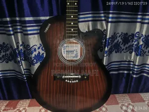 গিটার বিক্রির জন্য