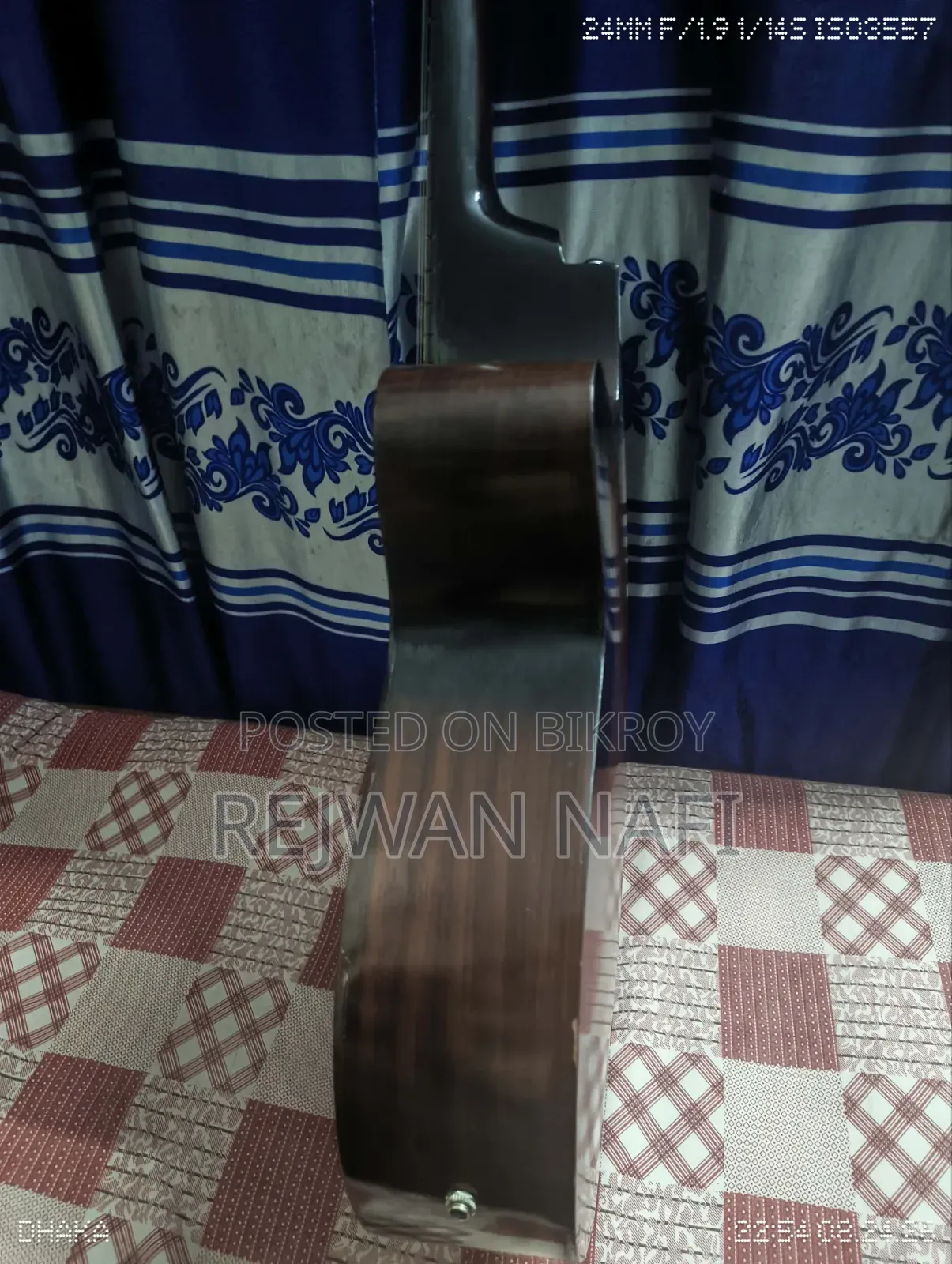 গিটার বিক্রির জন্য