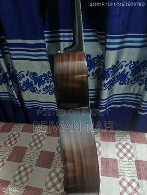 গিটার বিক্রির জন্য