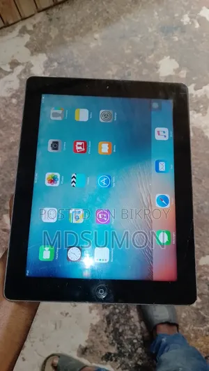 Apple iPad 3 Wi-Fi + Cellular 32 GB Silver