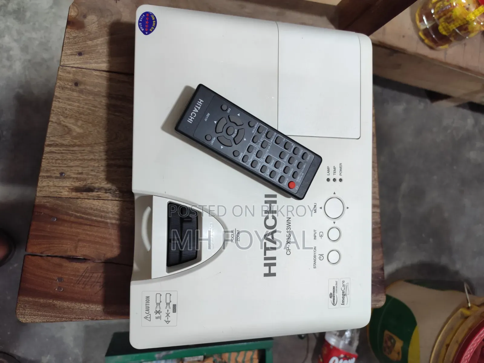 Hitachi CP-X3543WN